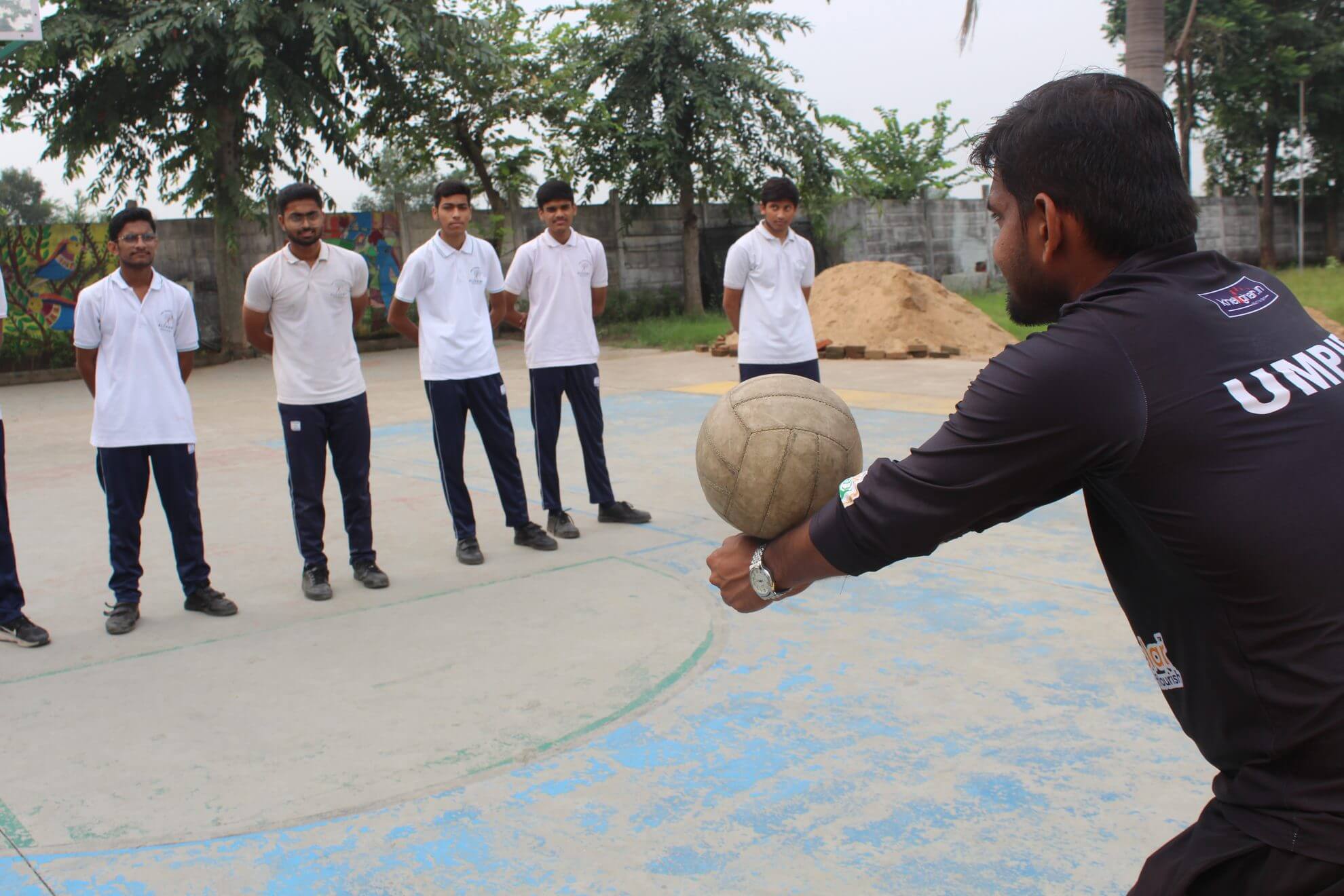 VOLLEY-BALL